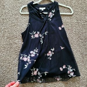 Lacey black sleeveless floral flowy tank top